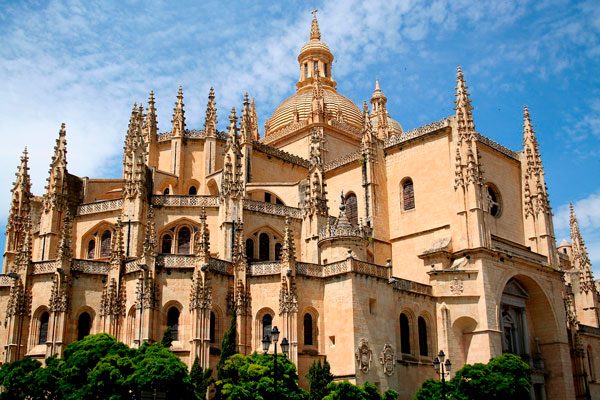 The Segovia Cathedral is one of the best landmarks in Spain